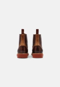 MELVIN & HAMILTON Amelie17 - Veterboots - Brown 9 MELVIN & HAMILTON Amelie17 - Veterboots - Brown -Schoenenpromotie Winkel 2292ee91422c4603b5d6ae01be23feaf