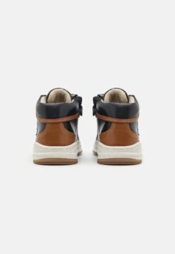 Friboo Leather - Sneakers Hoog - Dark Blue -Schoenenpromotie Winkel 2e4d57a511ed4102834e560a2e4219fd