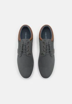 Pier One Unisex - Sneakers Laag - Grey -Schoenenpromotie Winkel 300f1aa95a2a4579b4a07e57470c9afc