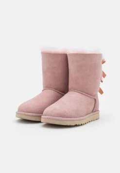 Ugg Bailey Bow - Korte Laarzen - Rose Grey 8 Ugg Bailey Bow - Korte Laarzen - Rose Grey -Schoenenpromotie Winkel 31b3073874a8413cbd74807b209ee6c1