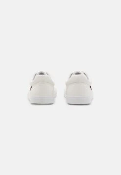 Pier One Unisex - Sneakers Laag - White -Schoenenpromotie Winkel 4875ff60289d451696f32d2c44634d4c
