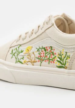 Vans Old Skool - Sneakers Laag - Oatmeal -Schoenenpromotie Winkel 52d6df67d1f245f3b11eb9f91f766eaf