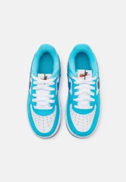 Nike Sportswear Force 1 Lv8 2 Unisex - Sneakers Laag - White/Light Photo Blue/Deep Royal Blue/Baltic Blue -Schoenenpromotie Winkel 531f739b9c6a41b79ce63eea242d4cc0
