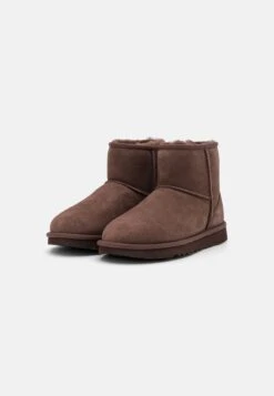 Ugg Classic Mini - Korte Laarzen - Burnt Cedar -Schoenenpromotie Winkel 6df7fd5e54c241b1a5941176699be267