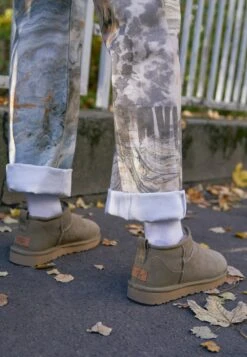 Ugg Korte Laarzen - Marrone 9 Ugg Korte Laarzen - Marrone -Schoenenpromotie Winkel 805545edaa1f4bd18248d04b1a641ed4