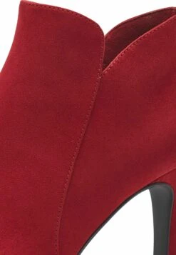 Tamaris Enkellaarsjes Met Plateauzool - Cherry 10 Tamaris Enkellaarsjes Met Plateauzool - Cherry -Schoenenpromotie Winkel 8548980c629243509e8390bf5babd6e3
