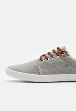 Pier One Unisex - Sneakers Laag - Light Grey -Schoenenpromotie Winkel 8f5660aa856d43a69db14e309615dd5c