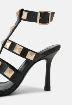 Steve Madden Capri - Sandalen - Black 13 Steve Madden Capri - Sandalen - Black -Schoenenpromotie Winkel a0b571fa6d1047c2b9945b3664da910d