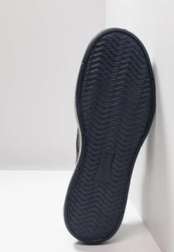 Skechers Moreno - Sneakers Laag - Navy -Schoenenpromotie Winkel ac7853565eb042ad8439b8997256f5da