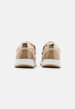 Friboo Disney Minnie Mouse - Sneakers Laag - Rose Gold -Schoenenpromotie Winkel d240e02a04b44521a75d7b9305624356