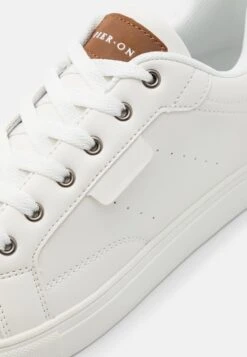Pier One Sneakers Laag - White 11 Pier One Sneakers Laag - White -Schoenenpromotie Winkel deb0204c481f45328622c04006a03e30