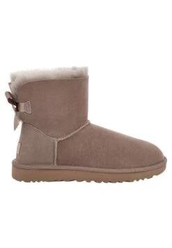 Ugg Mini Bailey Bow - Korte Laarzen - Caramel 11 Ugg Mini Bailey Bow - Korte Laarzen - Caramel -Schoenenpromotie Winkel eda9f34932b0492199b92209d67325a7