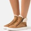 Ugg Alameda Mid Zip - Sneakers Hoog - Chestnut